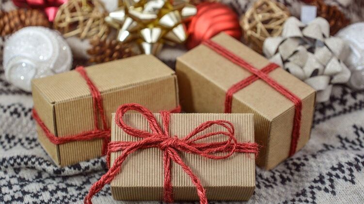 Подарок на Новый год 2022. Фото с сайта pixabay.com