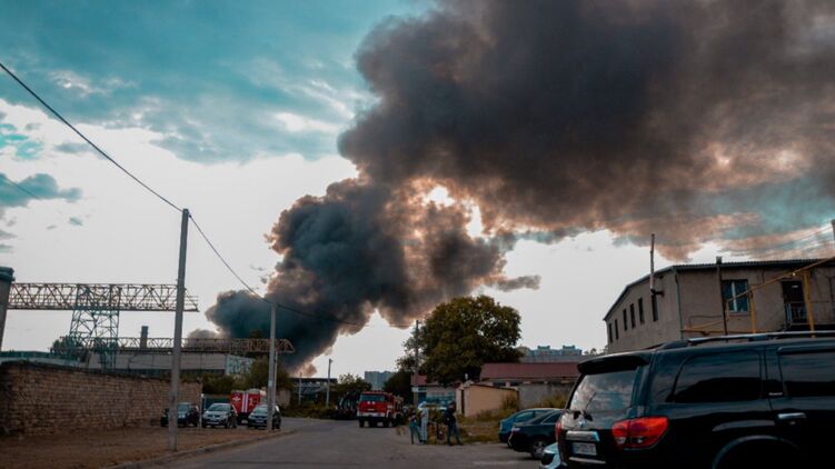 Удар по складу в Одессе утром 16 июля. Фото Суспильного