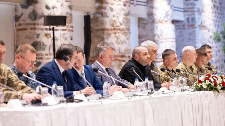 Українська делегація у Стамбулі 16 травня