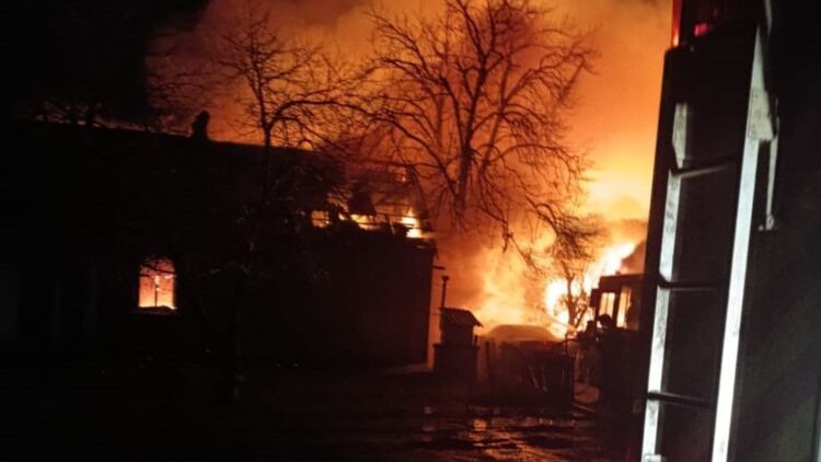 Наслідки обстрілу Запорізької області. Фото: ДСНС