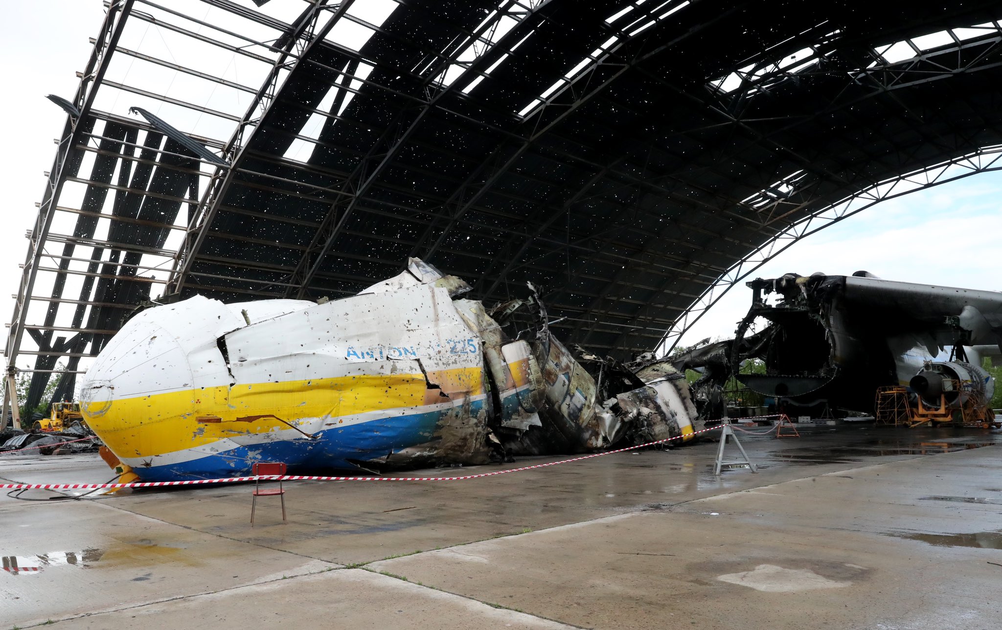 Остатки Мрии в Гостомеле