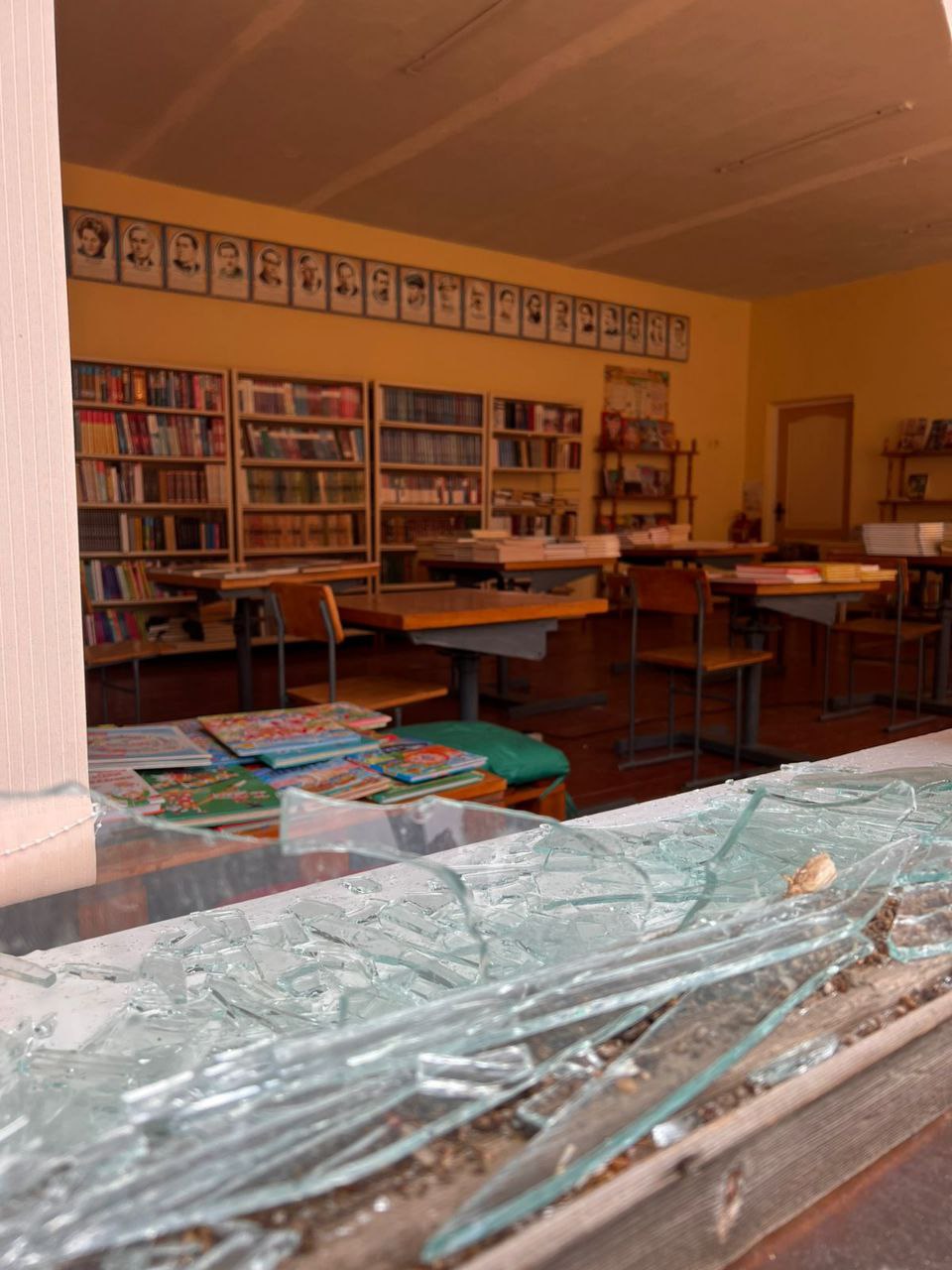 Последствия ракетной атаки по Сумской области. Фото: Telegram/Дмитрий Живицкий