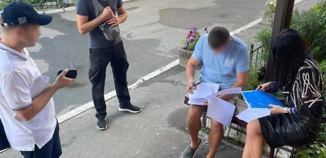 Экс-директора  "Укрхимтрансаммиака"  обвинили в служебной халатности из-за отказа поставлять газ России