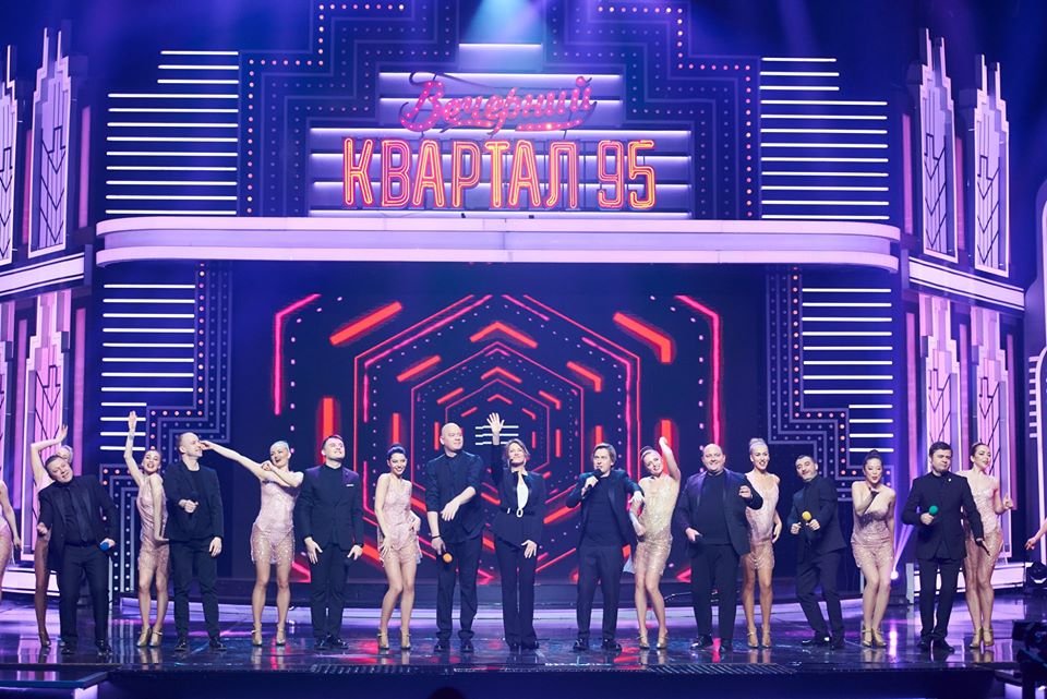 Студия Зеленского обживается на канале Ахметова