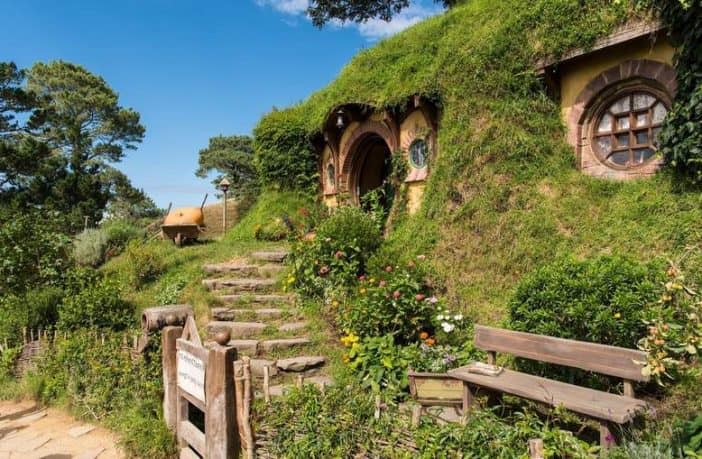 В Украинских Карпатах вскоре откроется село хоббитов. Фото: Facebook / @n1katours