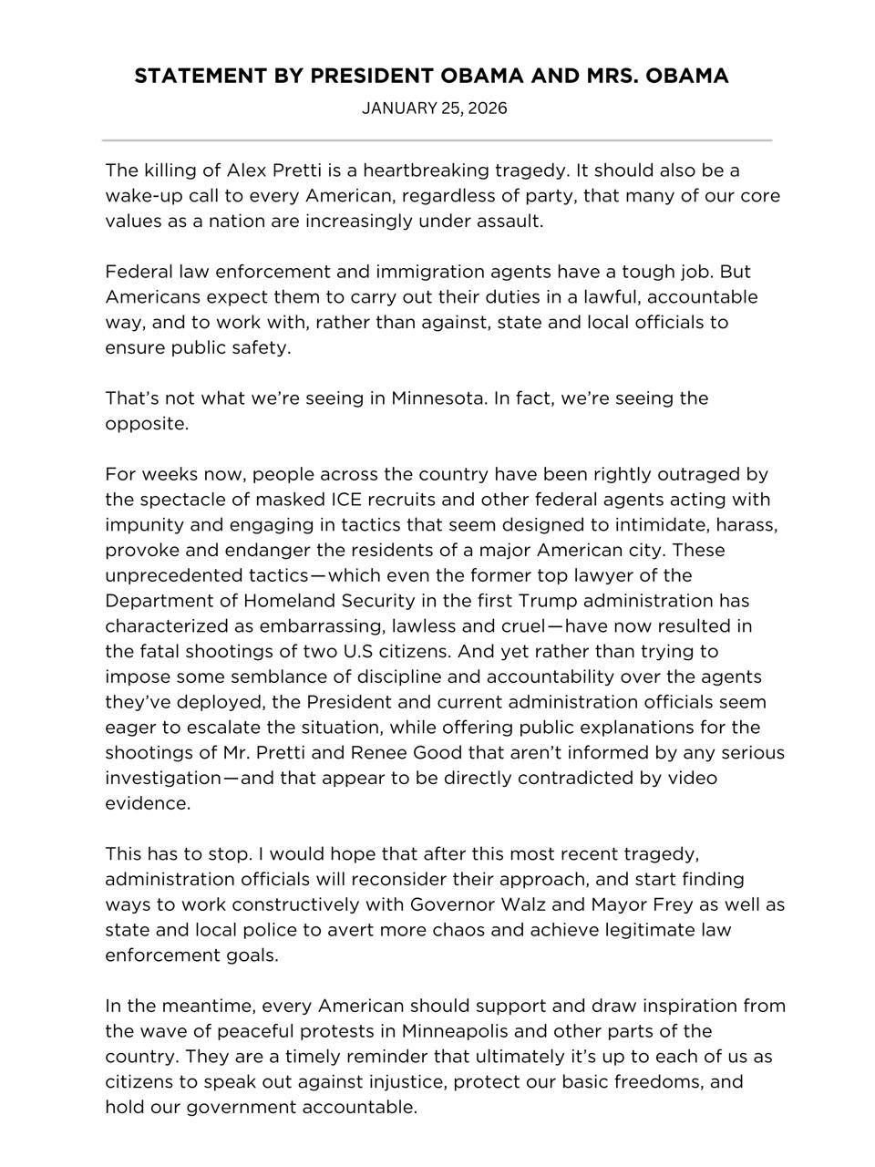 Снимок заявления Барака Обамы и его жены о действиях миграционной службы в США